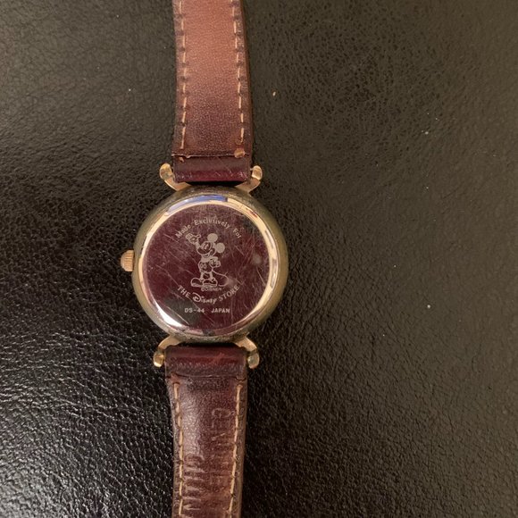 Disney Mickey Mouse watch roman numerals - Picture 3 of 3